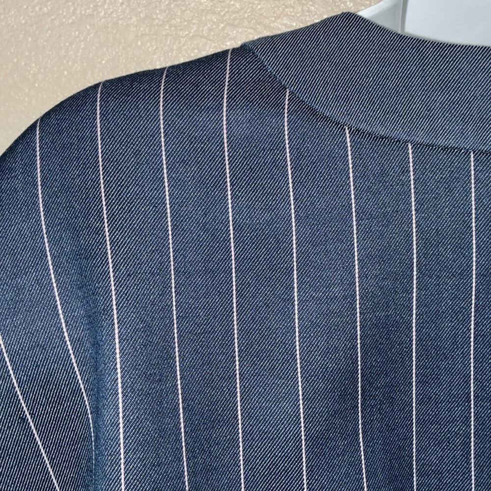 TOMMY HILFIGER boxy denim jacket with pinstripes, light-weight. 10 EUC - Picture 6 of 15